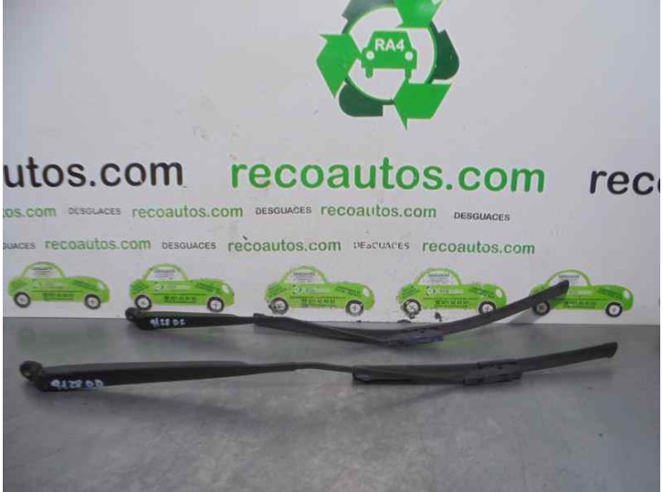 Recambio de brazo limpia delantero derecho para citroën c3 picasso 1.6 hdi fap referencia OEM IAM   