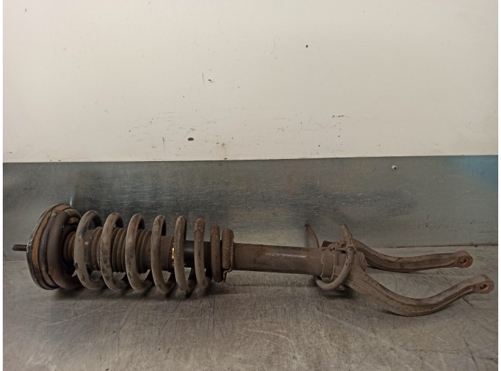 Replacement front left shock absorber for Hyundai XG 3.0 XG OEM IAM reference 5461139504 