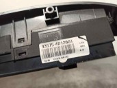 Recambio de mando elevalunas delantero derecho para kia carnival 2.9 crdi cat referencia OEM IAM 935754D1200T  