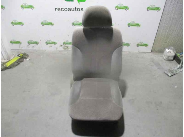 Recambio de asiento delantero derecho para kia carens 1.8 cat referencia OEM IAM TELA GRIS 5 PUERTAS