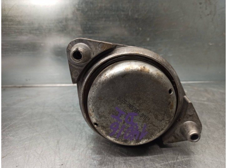 Replacement left engine mount for Mercedes-Benz C-Class (W204) saloon C 320 CDI (204.022) OEM IAM reference A2042400417