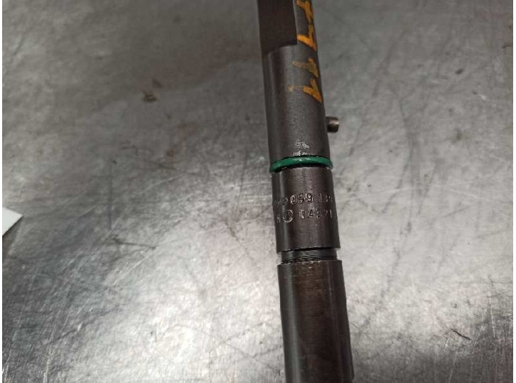 Recambio de inyector para audi a4 avant (b5) 2.5 v6 24v tdi referencia OEM IAM 059130201E 0432133836 BOSCH