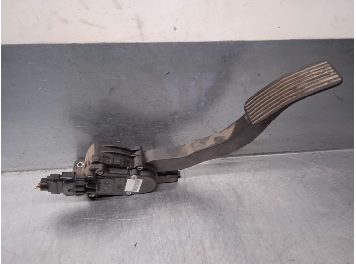 Recambio de potenciometro pedal para chevrolet epica 2.0 diesel cat referencia OEM IAM 96408078  
