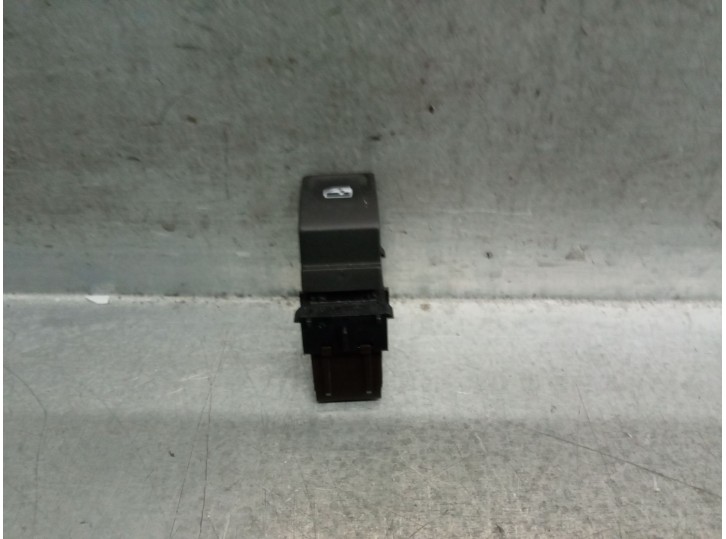 Recambio de mando elevalunas delantero derecho para seat arona (kj7, kjp) 1.0 tsi referencia OEM IAM 5Q0959855 5Q0959855 