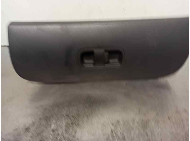 Recambio de guantera para kia carnival 2.9 crdi cat referencia OEM IAM 4D84735110 