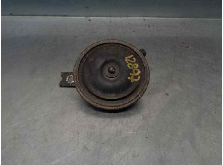 Recambio de claxon para kia sportage 2.0 turbodiesel cat referencia OEM IAM E428R000033 