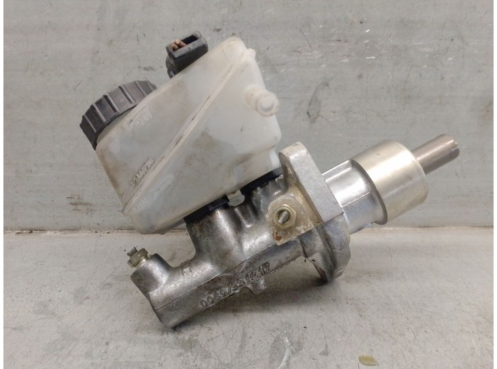 Recambio de bomba freno para mercedes-benz clase s (w126) berlina+coupe 3.0 referencia OEM IAM 32066203 A0044303801 