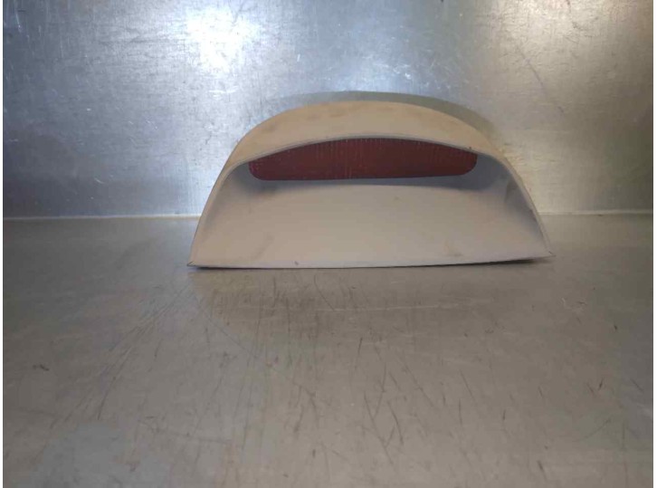 Recambio de luz central de freno para hyundai xg 3.0 xg referencia OEM IAM   