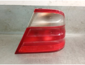 Recambio de piloto trasero derecho para mercedes-benz clk (c208) clk 200 kompressor (208.344) referencia OEM IAM A2088200264 A20