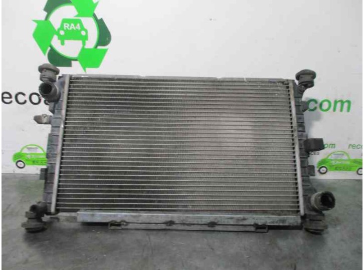 Replacement water radiator for Ford Focus saloon (CAK) 1.6 16V cat OEM IAM reference 98AB8005DE 