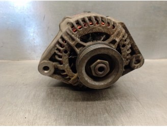 Recambio de alternador para smart cabrio 0.7 turbo cat referencia OEM IAM 0003250V011 63321658 DENSO