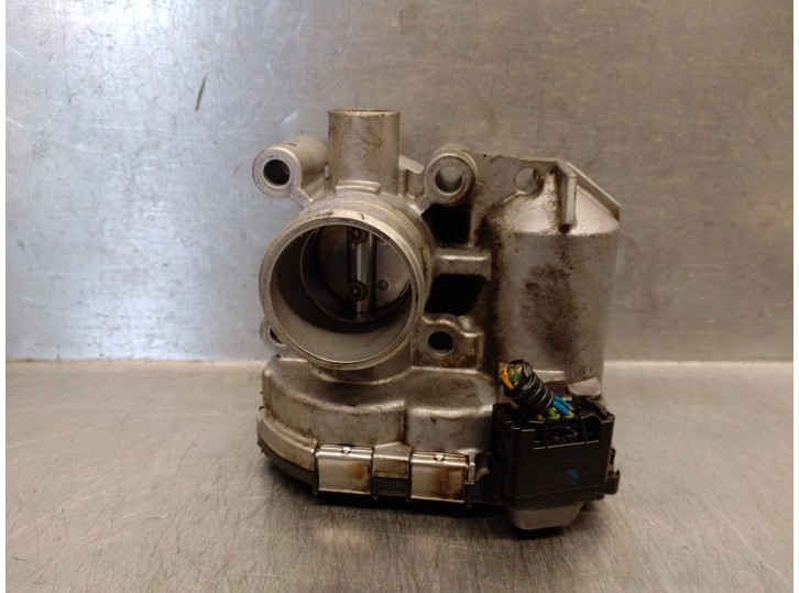 Recambio de caja mariposa para smart cabrio 0.7 turbo cat referencia OEM IAM A1601410125 0205003055 BOSCH