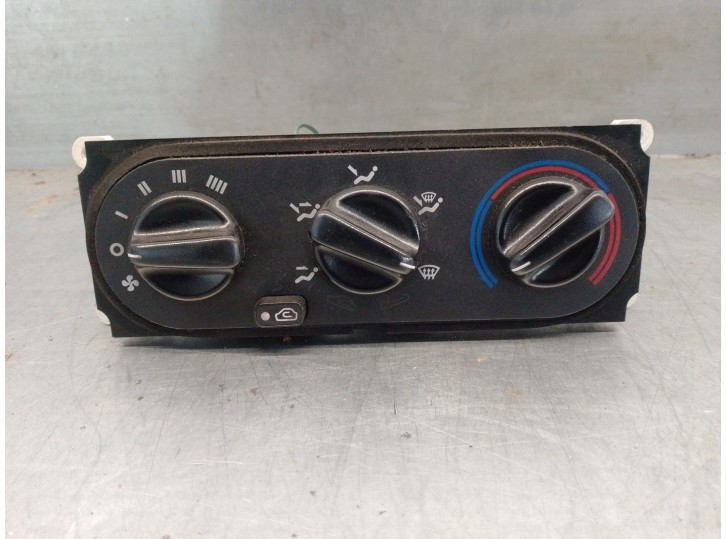Replacement heating / air conditioning control panel for Hyundai S-Coupe (SL) 1.5 12V CAT OEM IAM reference 9725023011 
