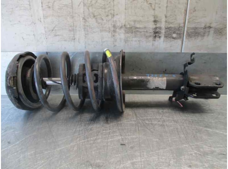 Recambio de amortiguador delantero izquierdo para renault megane i berlina hatchback (ba0) 1.4 referencia OEM IAM 7700840264E 93