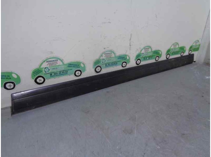 Recambio de molduras delanteras para mercedes-benz clase e (w124) berlina e 260 (124.026) referencia OEM IAM   