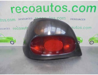 Recambio de piloto trasero izquierdo para renault megane i berlina hatchback (ba0) 1.4 referencia OEM IAM 7700828137  