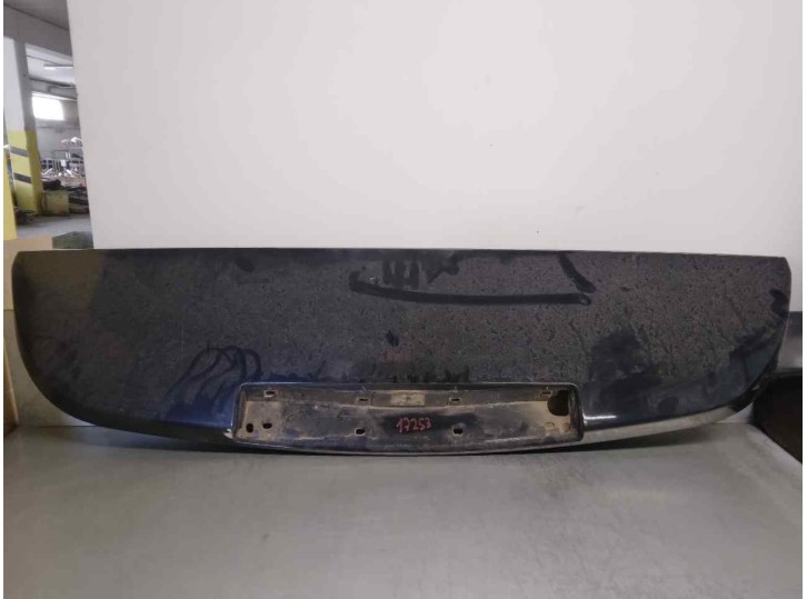 Recambio de aleron trasero para land rover range rover sport 2.7 td v6 cat referencia OEM IAM DFD000223 5 PUERTAS