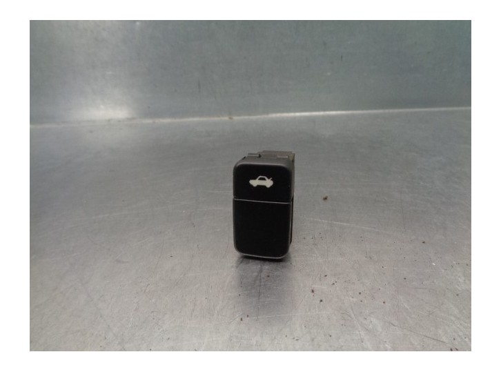 Recambio de interruptor para hyundai s-coupe (sl) 1.5 12v cat referencia OEM IAM 9376023200  