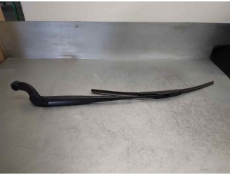 Recambio de brazo limpia delantero derecho para land rover range rover sport 2.7 td v6 cat referencia OEM IAM DKB500270PMD 