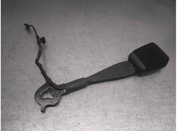Recambio de enganche cinturon para skoda superb (3v3) active referencia OEM IAM 3V0857755A 2 PINES 5 PUERTAS