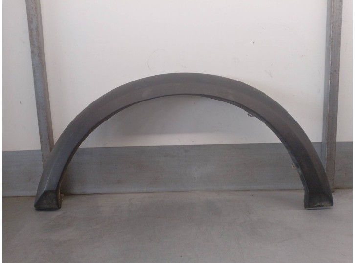 Recambio de aletin delantero izquierdo para land rover discovery 2.7 td v6 cat referencia OEM IAM DFJ000032  