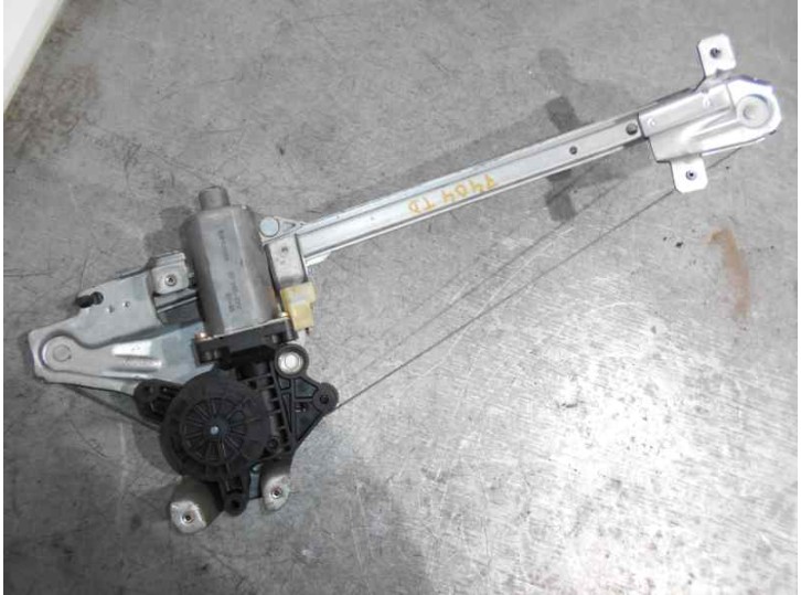 Replacement rear right window regulator for Saab 9-5 Estate 2.2 TID CAT OEM IAM reference 0130821719 2 PINS 5 DOORS
