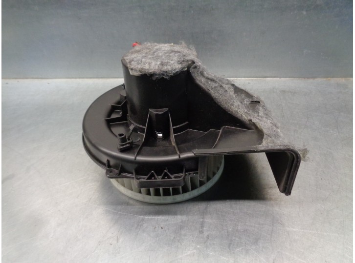 Recambio de motor calefaccion para skoda rapid 1.2 8v tsi referencia OEM IAM 6Q1819015  