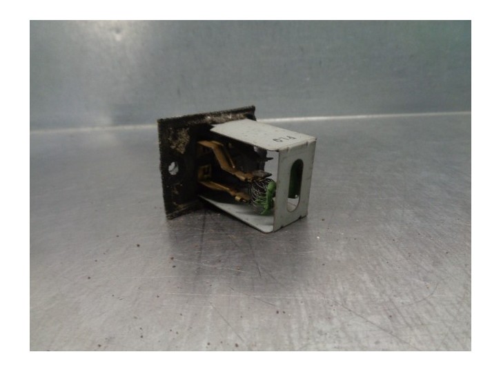 Recambio de resistencia calefaccion para hyundai s-coupe (sl) 1.5 12v cat referencia OEM IAM 9711333010  