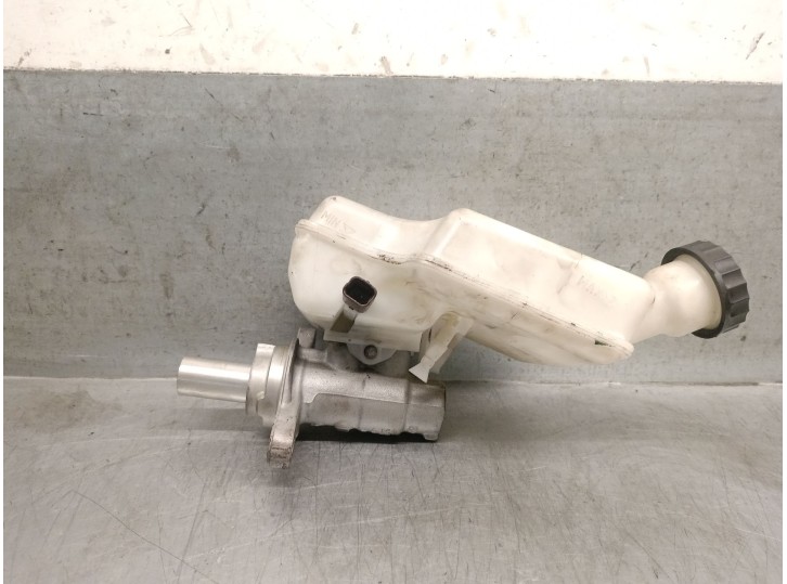 Recambio de bomba freno para citroën ds3 1.2 12v e-thp referencia OEM IAM 4601X1 4601X1 24643 BOSCH