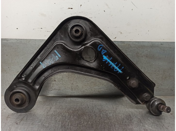 Replacement front right lower suspension arm for Ford Fiesta sedan/Courier 1.8 diesel OEM IAM reference 1111411 