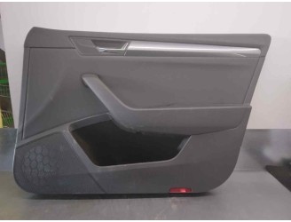 Recambio de guarnecido puerta delantera derecha para skoda superb (3v3) active referencia OEM IAM 3V1867012 3V1867014AD 5 PUERTA