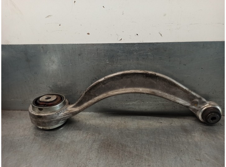 Recambio de brazo suspension inferior delantero izquierdo para jaguar s-type 2.7 v6 diesel executive referencia OEM IAM C2C6500 