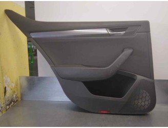 Recambio de guarnecido puerta trasera izquierda para skoda superb (3v3) active referencia OEM IAM 3V5867211  