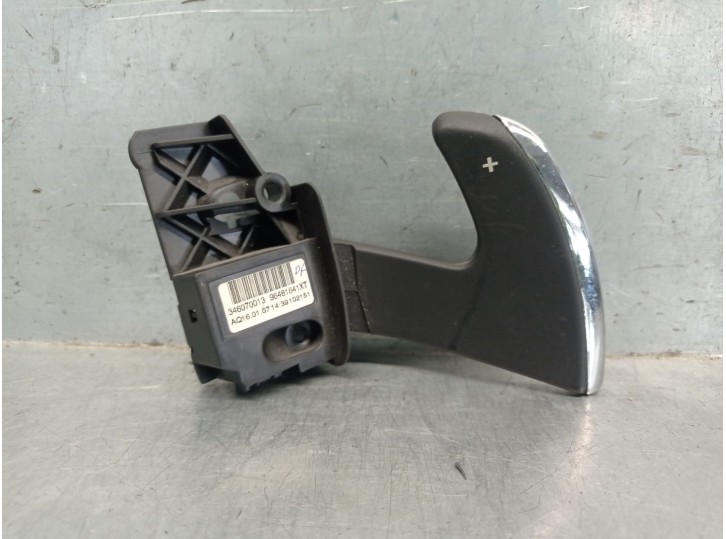 Recambio de mando volante para citroën c4 grand picasso i (ua_) 2.0 hdi 138 referencia OEM IAM 96481641XT 6242N6 