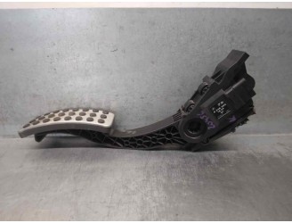 Recambio de potenciometro pedal para mercedes-benz clase gla (w156) 2.1 cdi cat referencia OEM IAM A2463001604  
