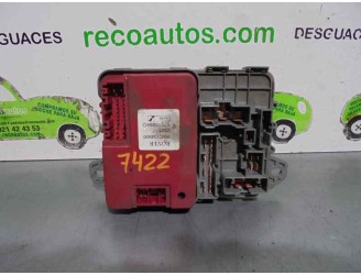 Recambio de caja reles / fusibles para mg serie 200 (rf) 214 si (3-ptas.) referencia OEM IAM YWC104500 52010268D LUCAS