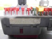 Recambio de caja reles / fusibles para mg serie 200 (rf) 214 si (3-ptas.) referencia OEM IAM YWC104500 52010268D LUCAS