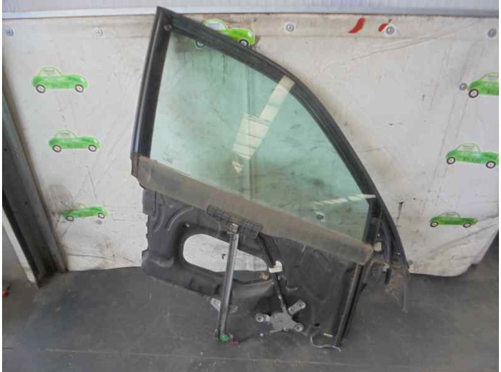Recambio de elevalunas delantero derecho para audi a6 berlina (c4) 2.5 tdi cat (ael) referencia OEM IAM 4A0959802B 8 PINES 4 PUE