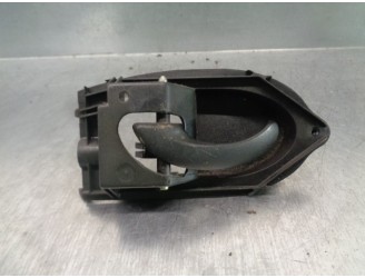 Recambio de maneta interior delantera izquierda para ford ka (ccq) básico referencia OEM IAM 1066787 3 PUERTAS