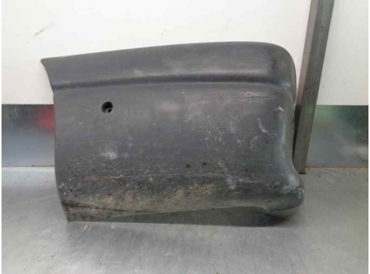 Replacement rear left bumper end cap for Renault Master Combi from '98 1.9 Diesel OEM IAM reference 7700352123 