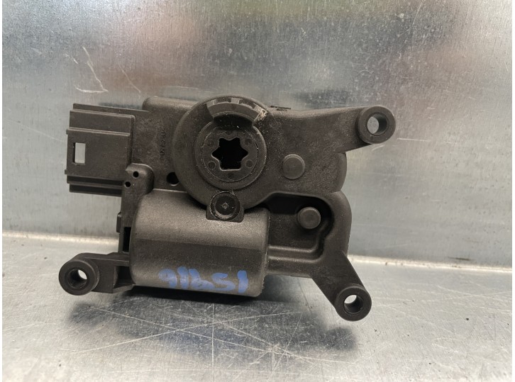 Recambio de motor apertura trampillas climatizador para volkswagen polo beats referencia OEM IAM 2Q0907511C 