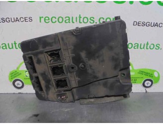 Recambio de caja reles / fusibles para renault megane ii classic berlina 1.5 dci diesel referencia OEM IAM 8200309690 S118400220
