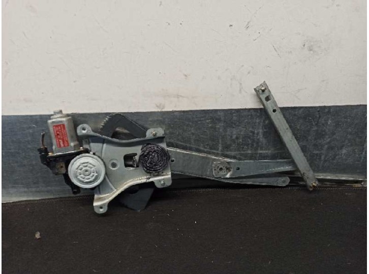 Recambio de elevalunas delantero derecho para daewoo kalos 1.2 cat referencia OEM IAM 96541738 2 PINES 5 PUERTAS