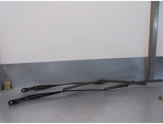 Recambio de brazo limpia delantero derecho para peugeot partner kombi confort referencia OEM IAM 6429FG 6429FJ 