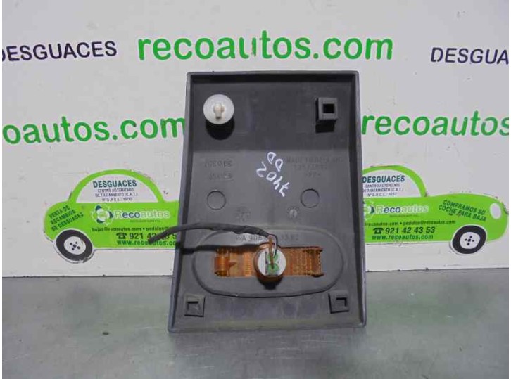Recambio de molduras delanteras para mercedes-benz sprinter ii caja cerrada cdi cat referencia OEM IAM 9066903062  