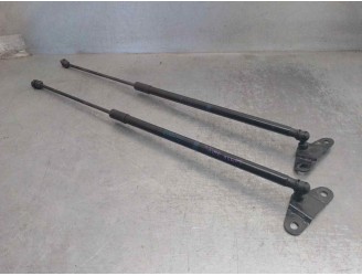 Replacement trunk / tailgate struts for Mercedes-Benz GLA Class (W156) 2.1 CDI CAT OEM IAM reference A1569800264 A156