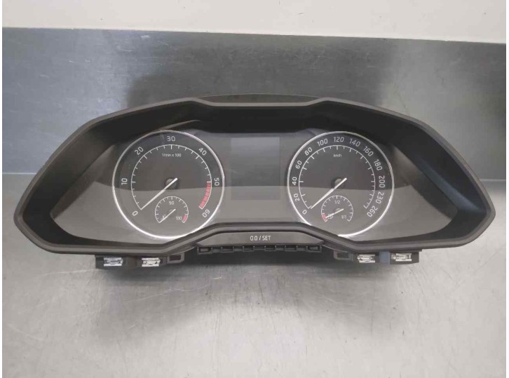 Recambio de cuadro instrumentos para skoda superb (3v3) active referencia OEM IAM 3V0920741B A2C53427456 VDO