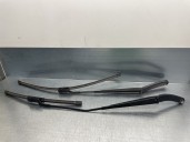 Recambio de brazo limpia delantero derecho para volkswagen polo beats referencia OEM IAM   