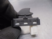 Recambio de mando elevalunas delantero derecho para peugeot partner kombi confort referencia OEM IAM 98044803ZD  