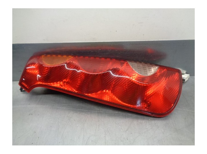 Recambio de piloto trasero izquierdo para nissan note (e11e) acenta referencia OEM IAM 265559U000 5 PUERTAS